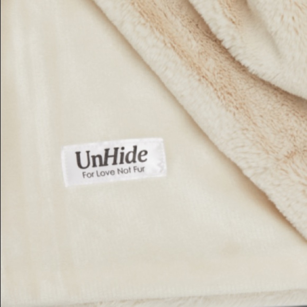 UnHide Lil’ Marshmallow - Picture 2 of 6